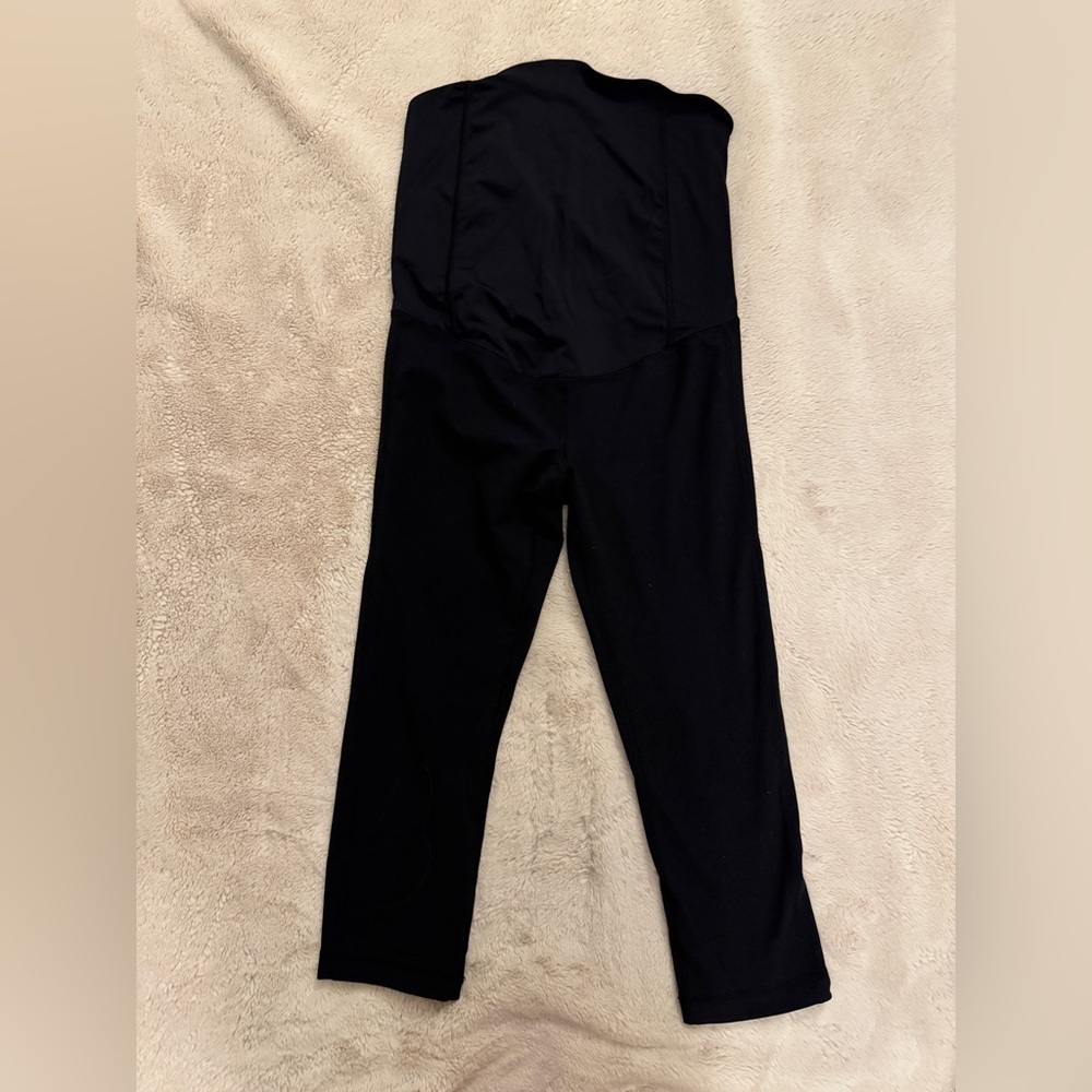 Maternity over the belly leggings size small